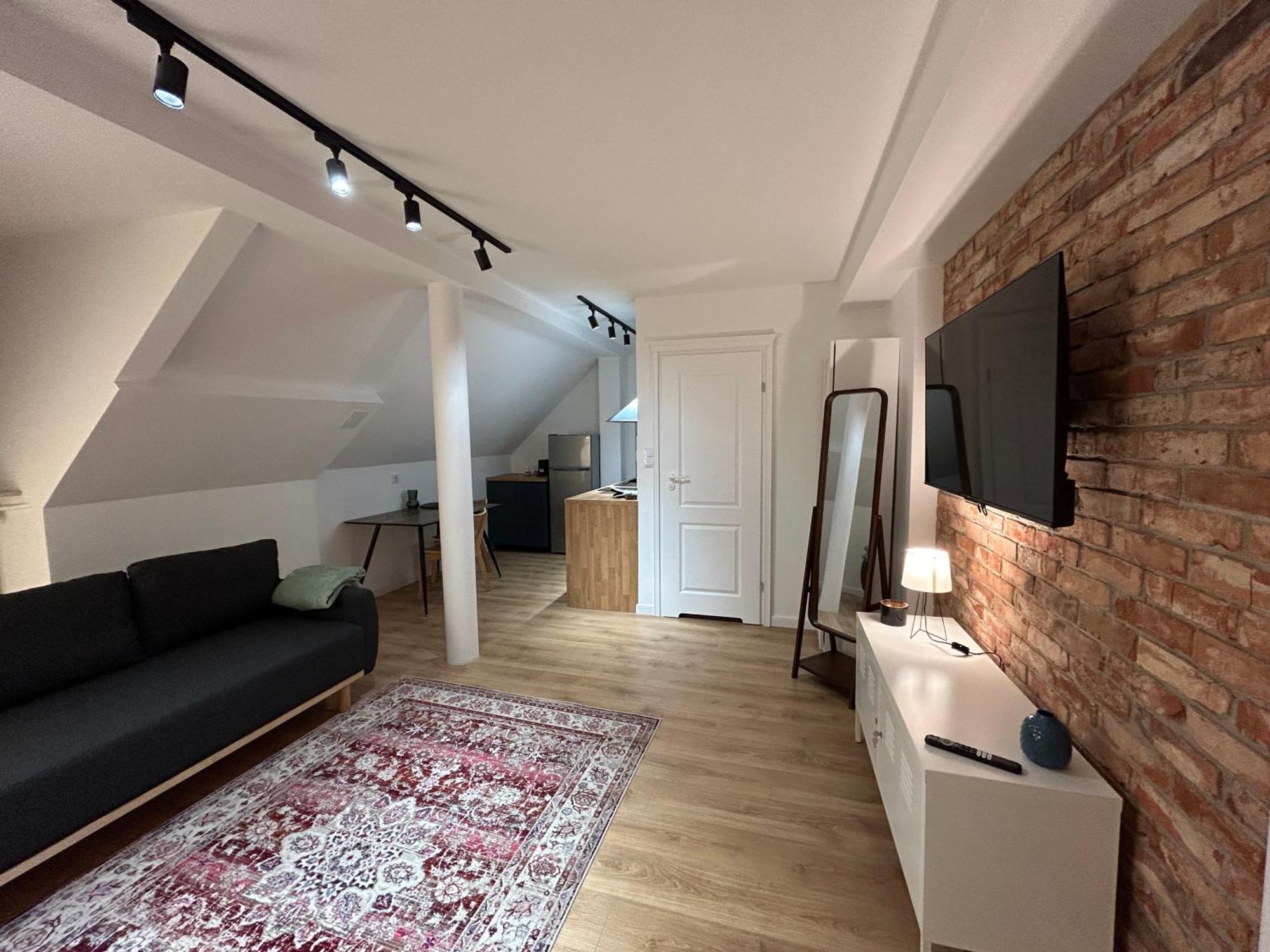 Old Tenement Apartment Βαρσοβία Εξωτερικό φωτογραφία